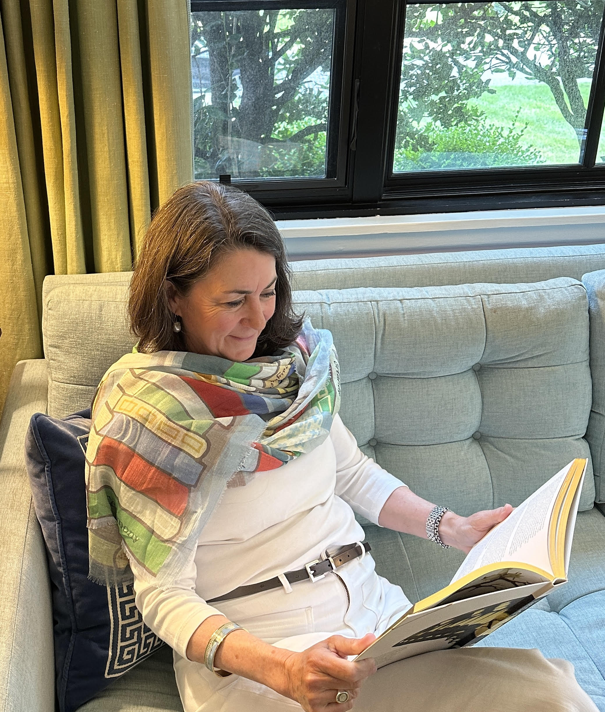 Bookshelf Shawl